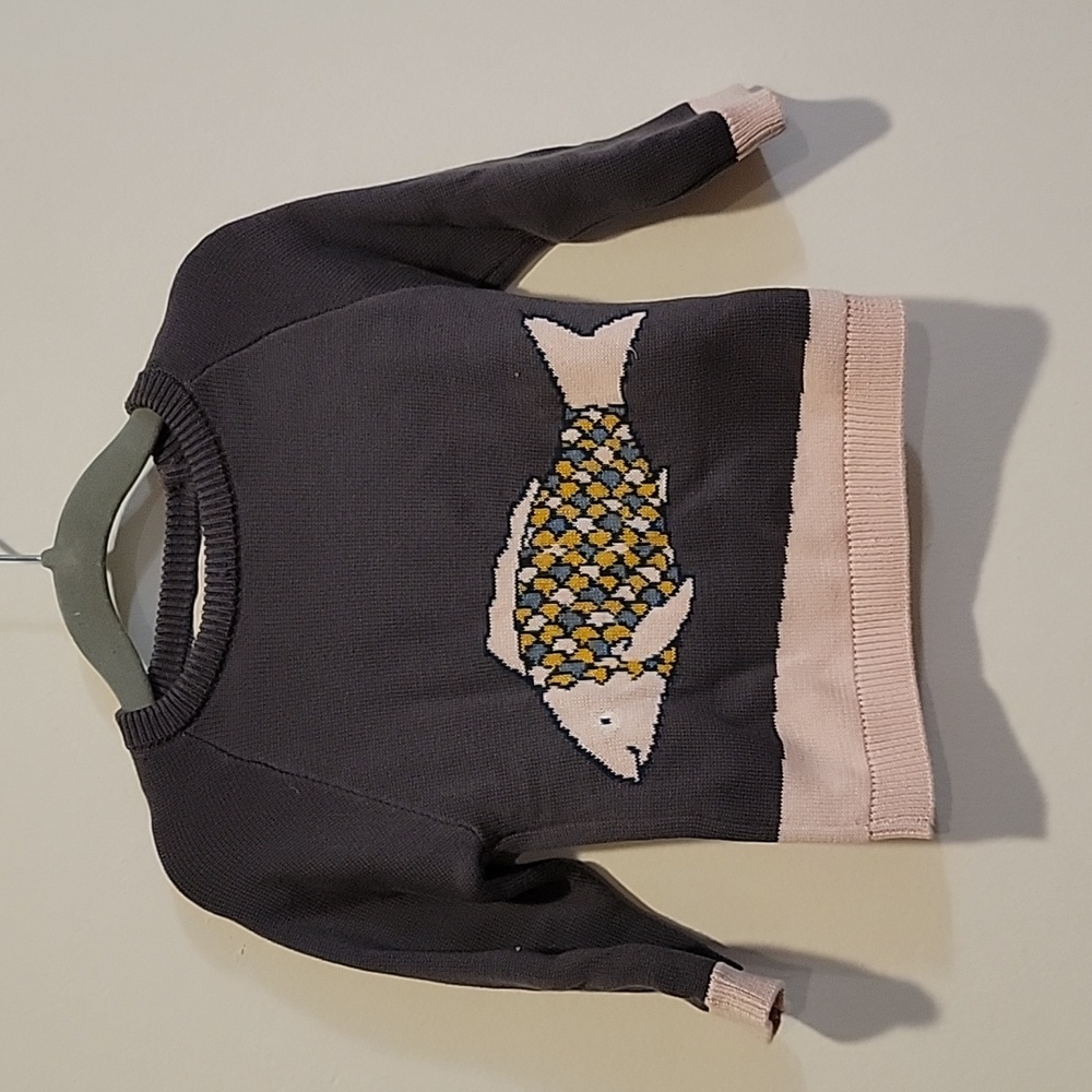 Red Caribou Sweater NWT made in peru size 6-9 months rainbow fish